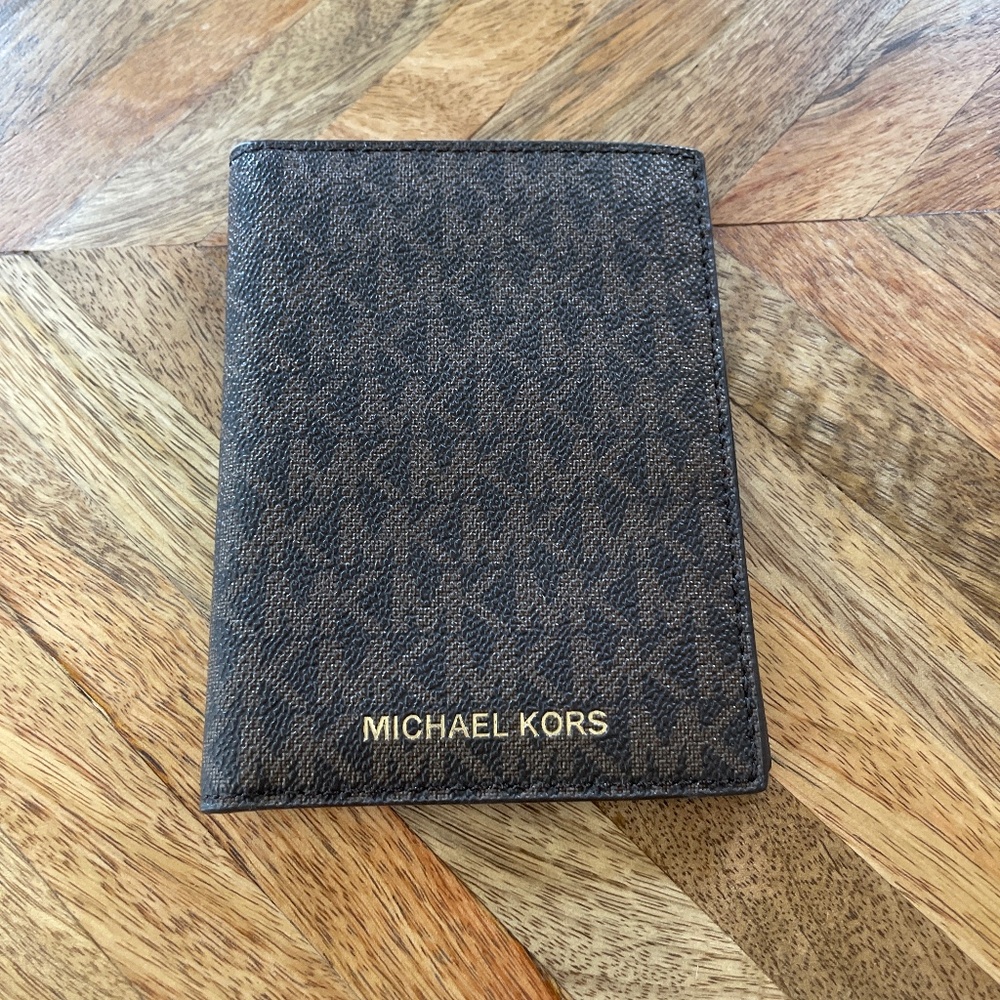 Michael Kors Wallet/Passport Holder